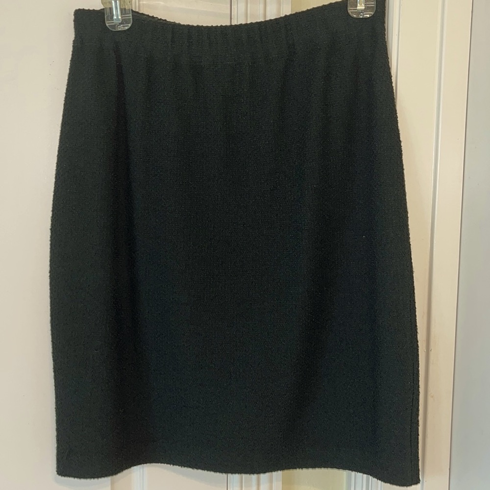 VTG St John Collection by Mary Gray Dark Green knit skirt elastic waist.